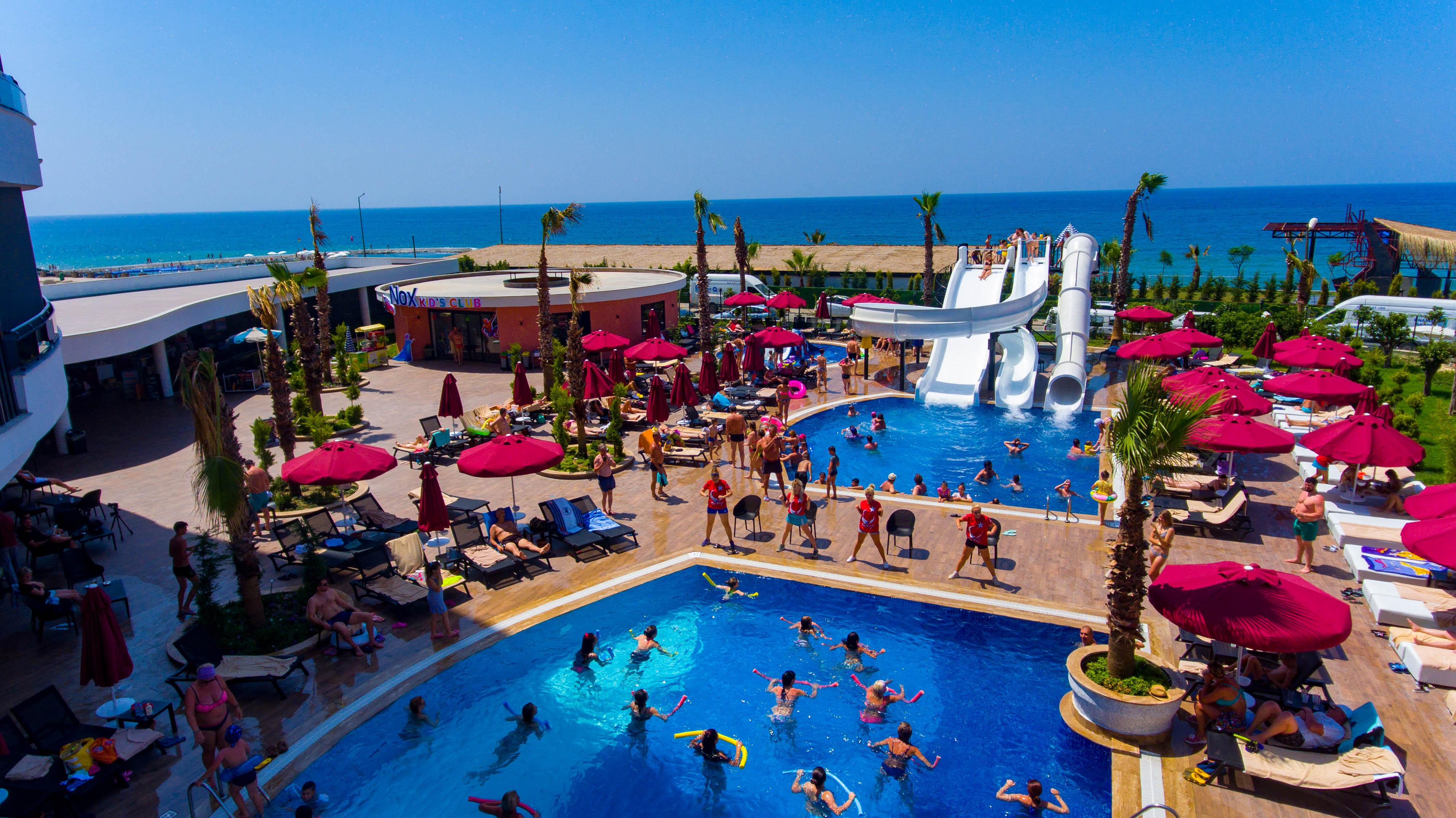Noxinn Deluxe Hotel Konaklı Екстериор снимка
