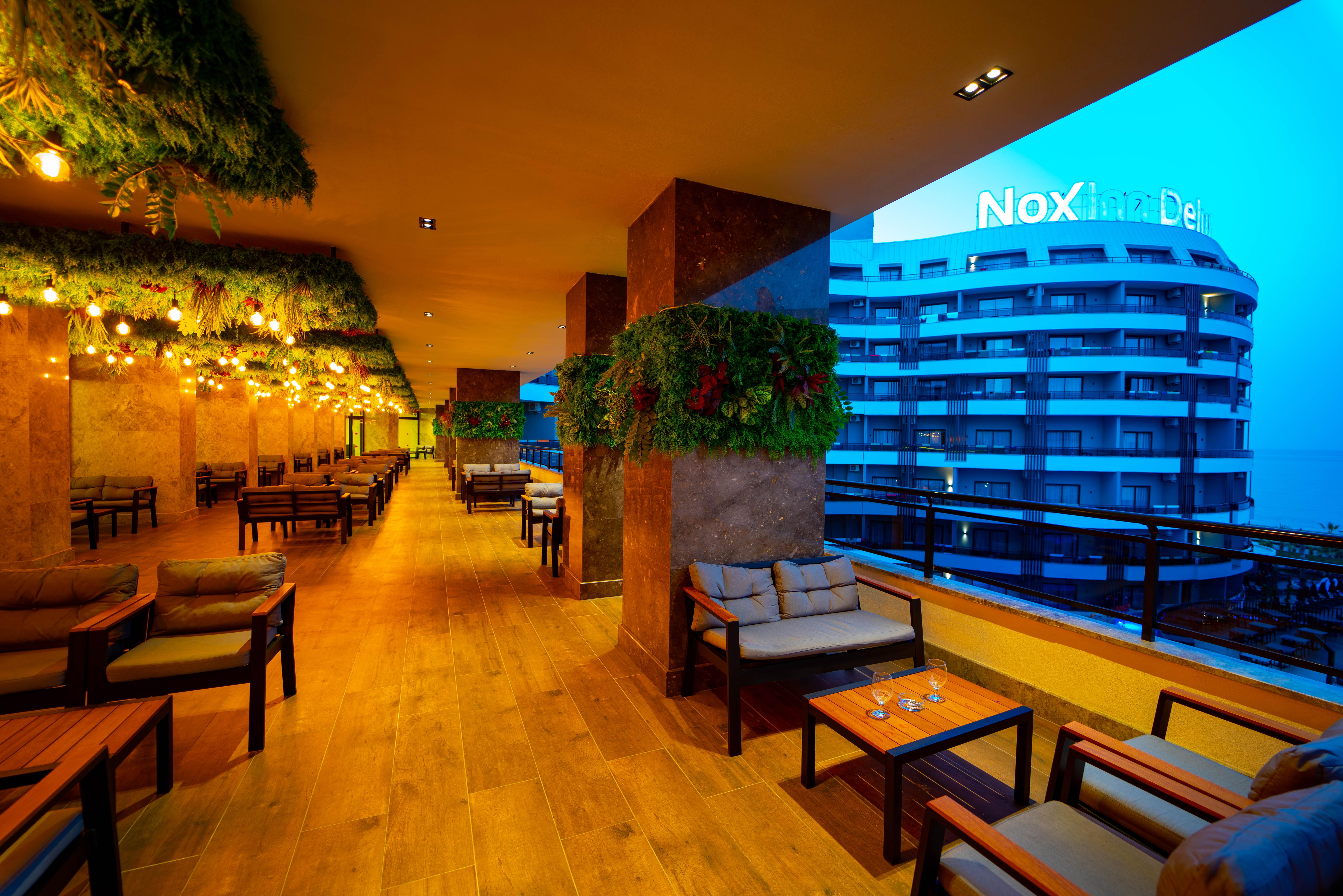 Noxinn Deluxe Hotel Konaklı Екстериор снимка