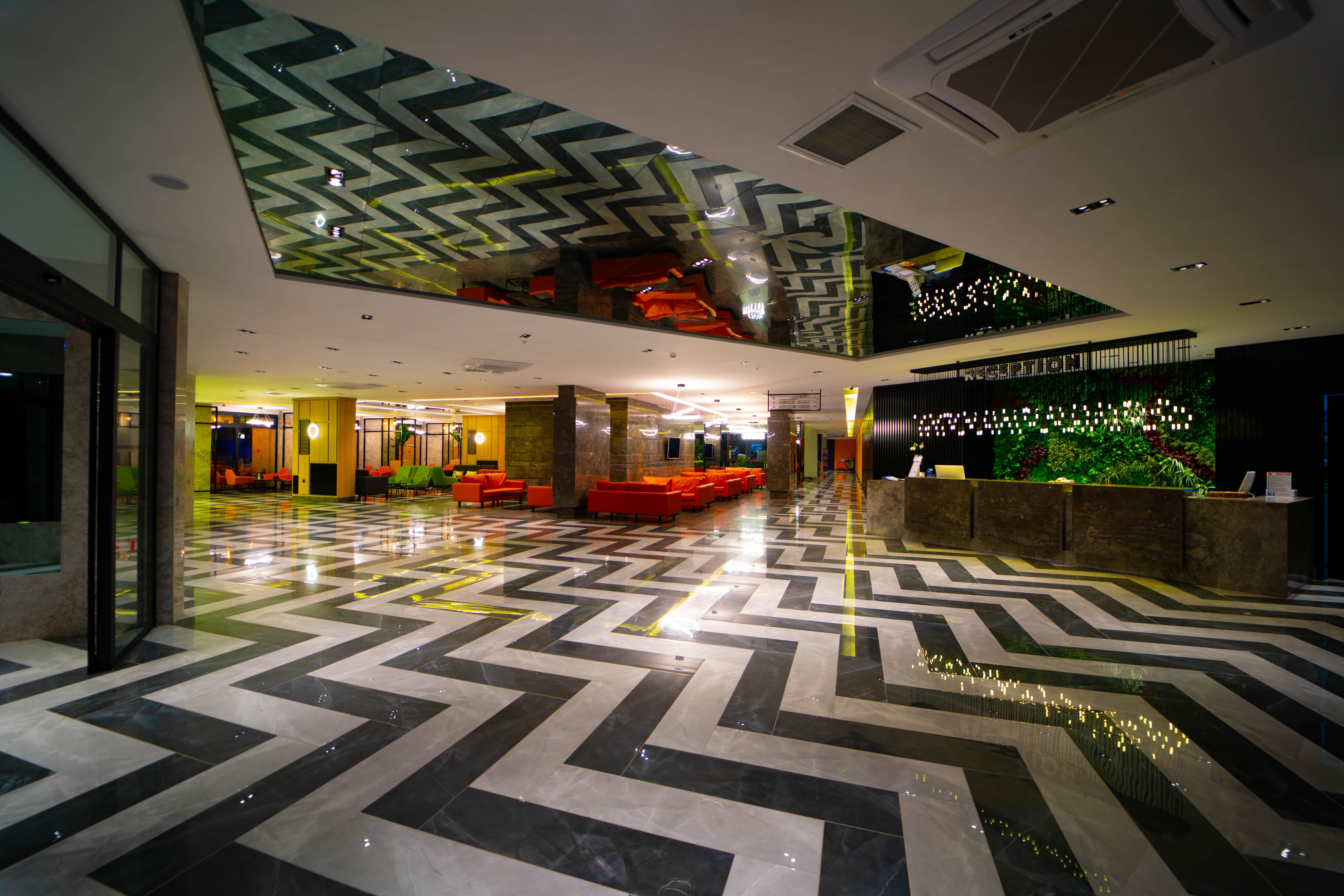 Noxinn Deluxe Hotel Konaklı Екстериор снимка