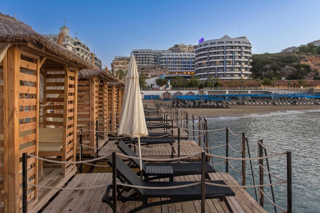 Noxinn Deluxe Hotel Konaklı Екстериор снимка