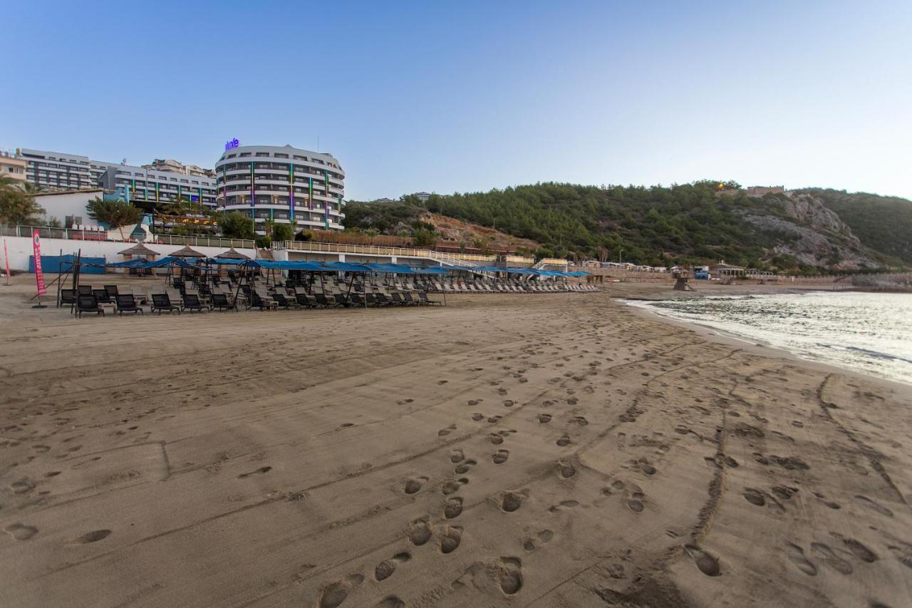 Noxinn Deluxe Hotel Konaklı Екстериор снимка